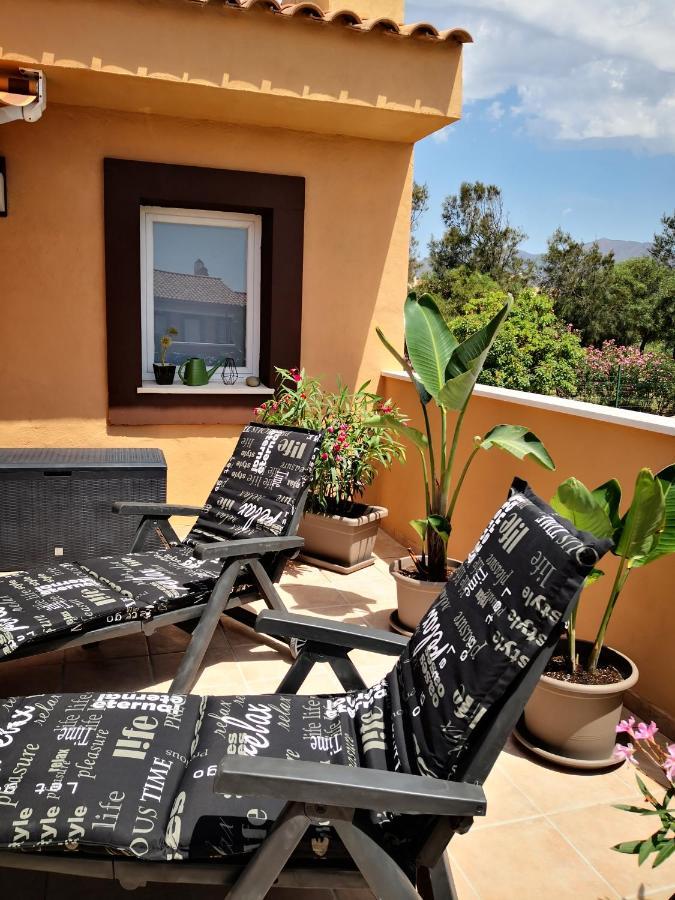 Marina De Casares Suites San Luis de Sabinillas Exterior foto
